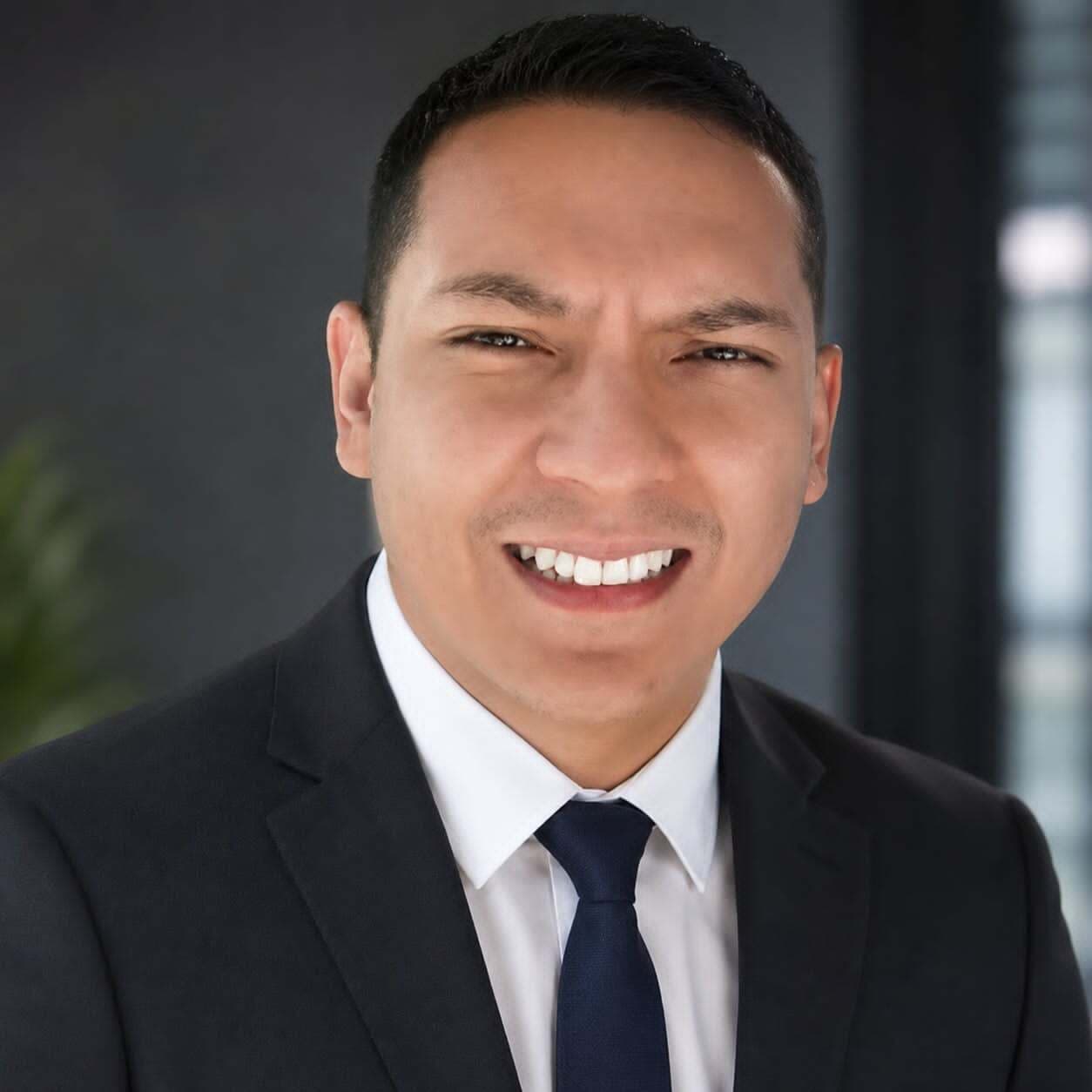 Anthony Navarro, sales and acquisitions training leader